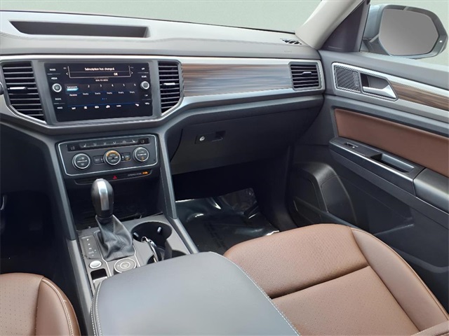 2021 Volkswagen Atlas 3.6L V6 SE Technology Image 25 of 26