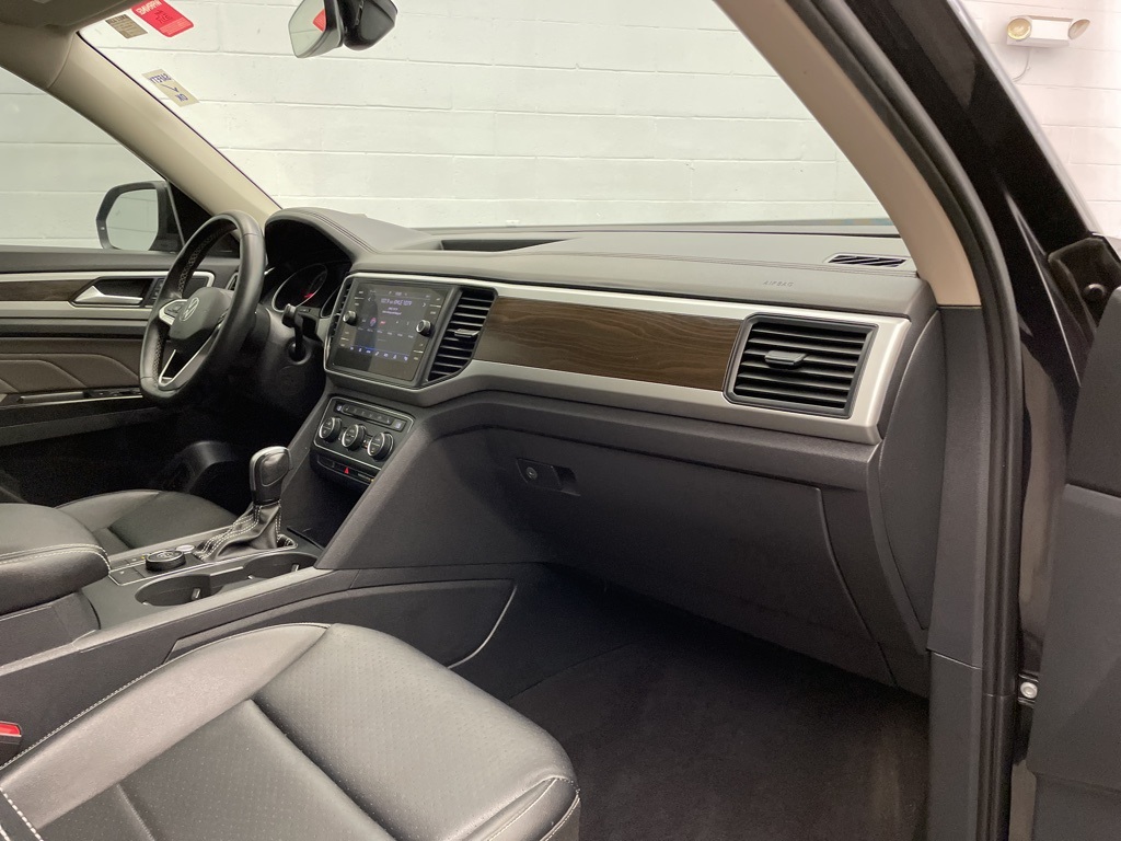 2021 Volkswagen Atlas 3.6L V6 SE Technology Image 21 of 53