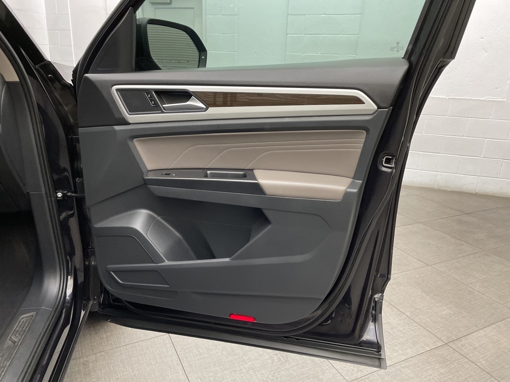 2021 Volkswagen Atlas 3.6L V6 SE Technology Image 52 of 53