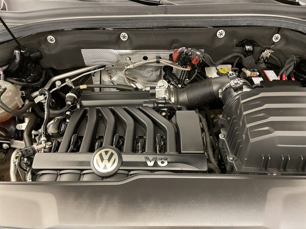 2021 Volkswagen Atlas 3.6L V6 SE Technology Image 9 of 53
