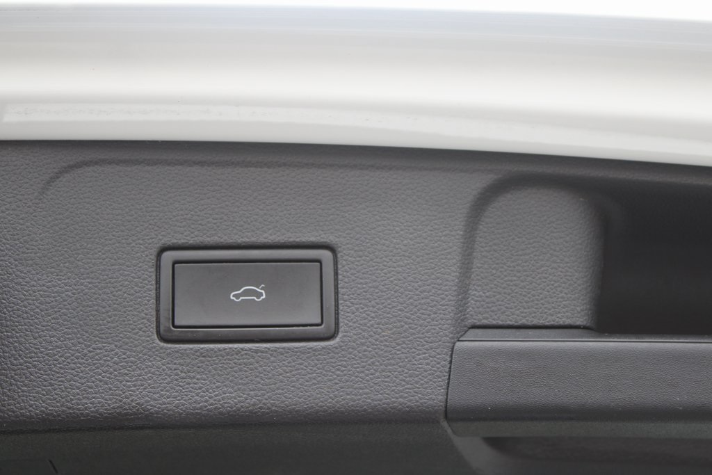 2021 Volkswagen Atlas 3.6L V6 SE Technology Image 45 of 53