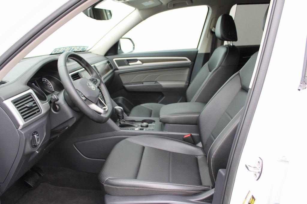 2021 Volkswagen Atlas 3.6L V6 SE Technology Image 15 of 53