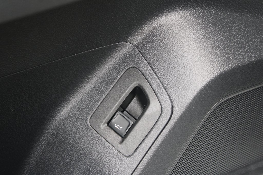 2021 Volkswagen Atlas 3.6L V6 SE Technology Image 38 of 53
