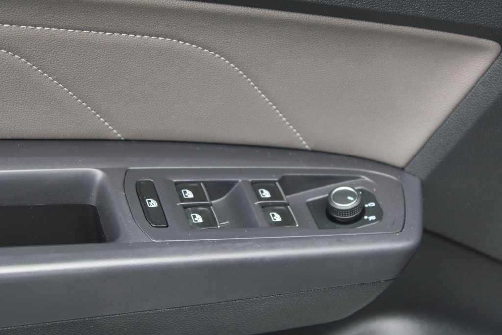2021 Volkswagen Atlas 3.6L V6 SE Technology Image 49 of 53
