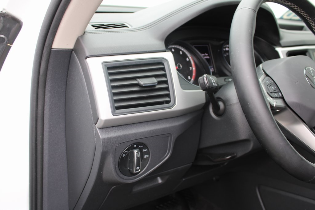 2021 Volkswagen Atlas 3.6L V6 SE Technology Image 22 of 53
