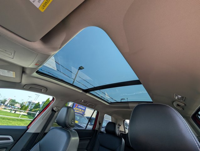 Vehicle image 31 of 40