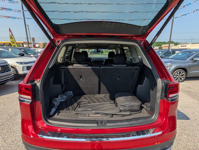 Vehicle image 13 of 40