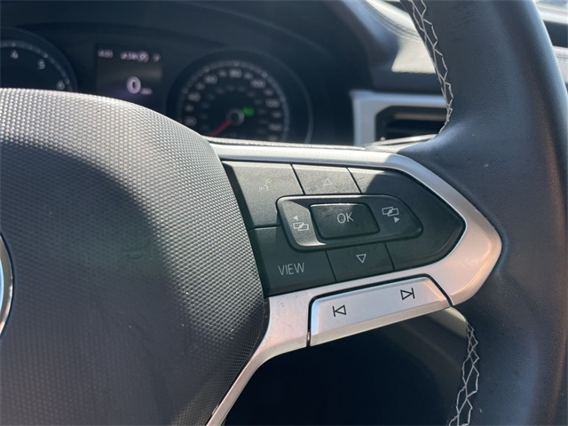 Vehicle image 27 of 38