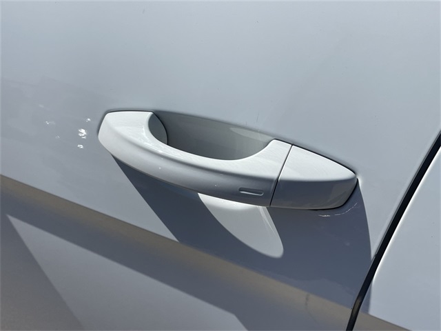 Vehicle image 37 of 38