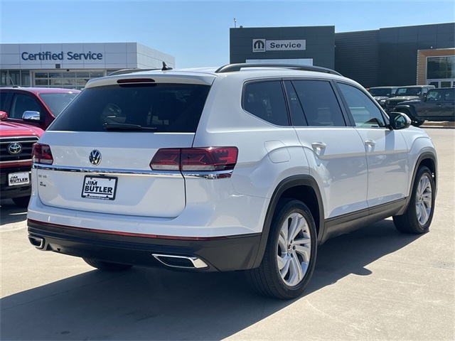 Vehicle image 4 of 38