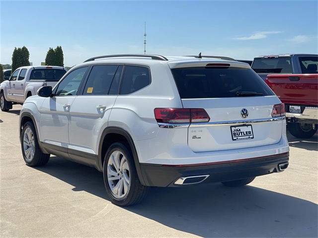Vehicle image 5 of 38