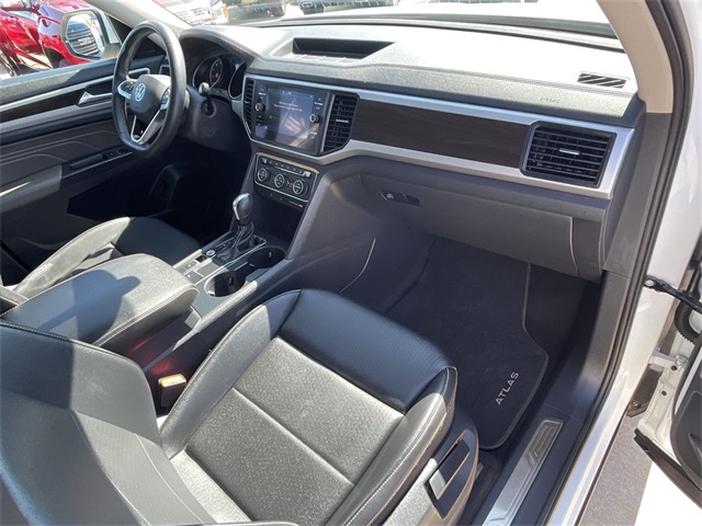 Vehicle image 14 of 38