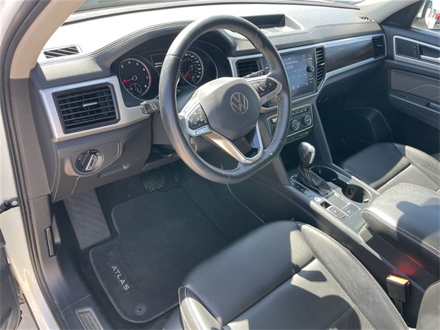 Vehicle image 15 of 38