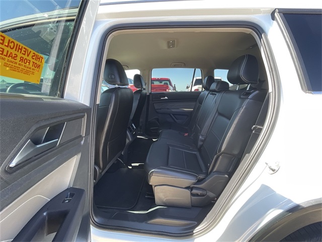 Vehicle image 13 of 38