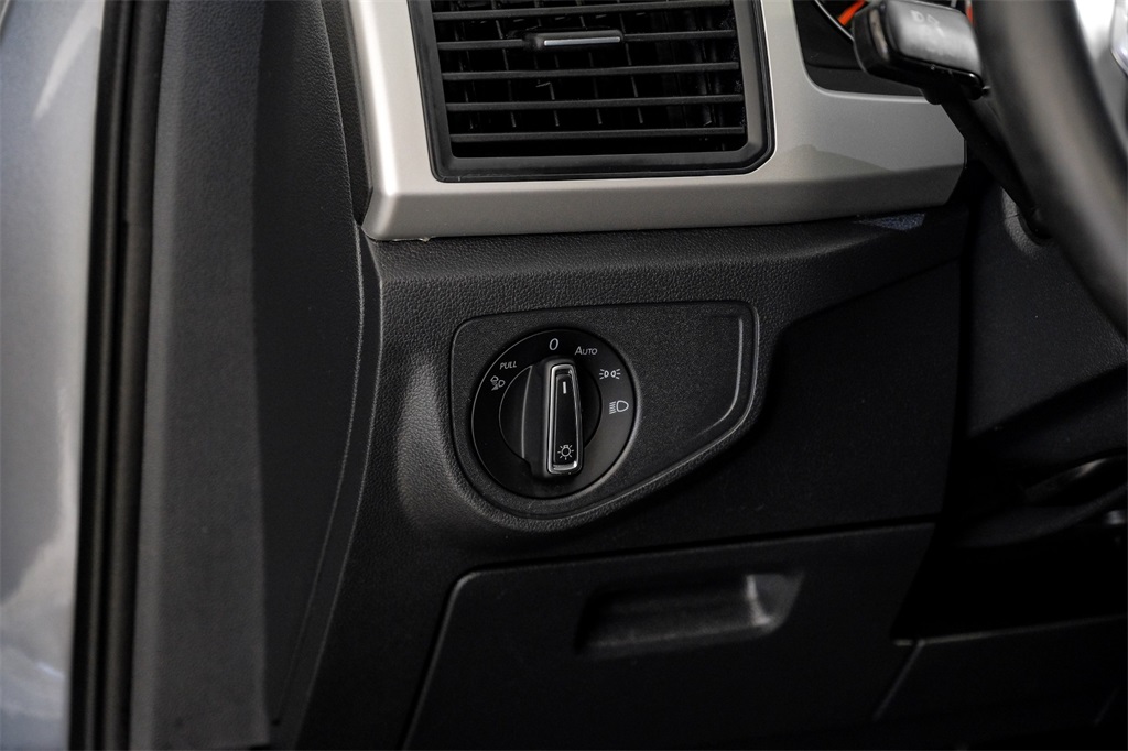 2021 Volkswagen Atlas 3.6L V6 SE Technology Image 54 of 60