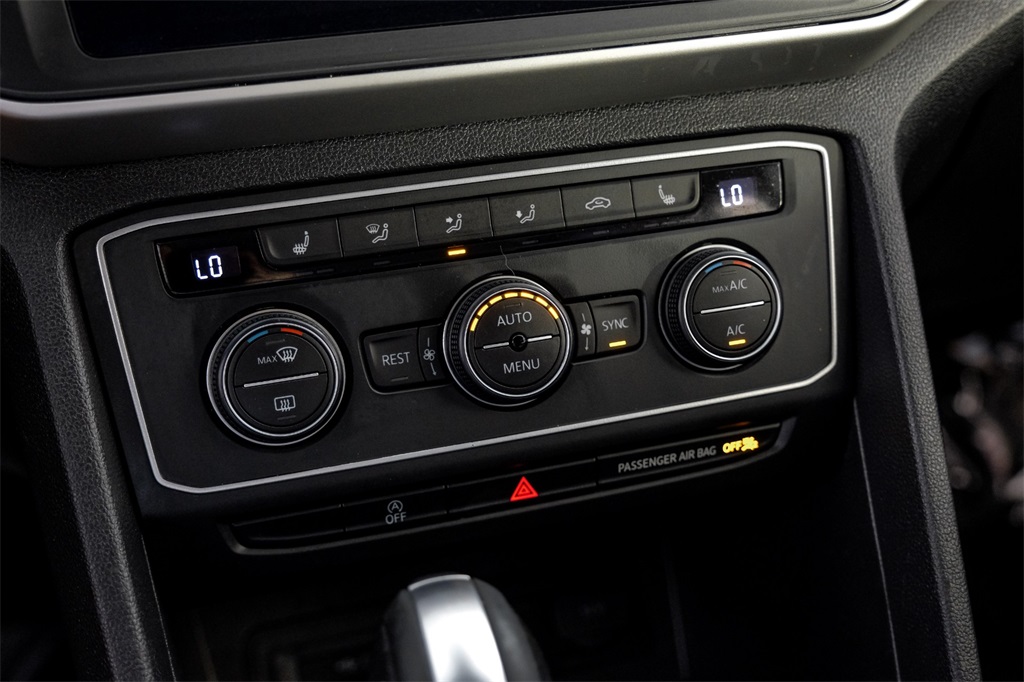 2021 Volkswagen Atlas 3.6L V6 SE Technology Image 53 of 60