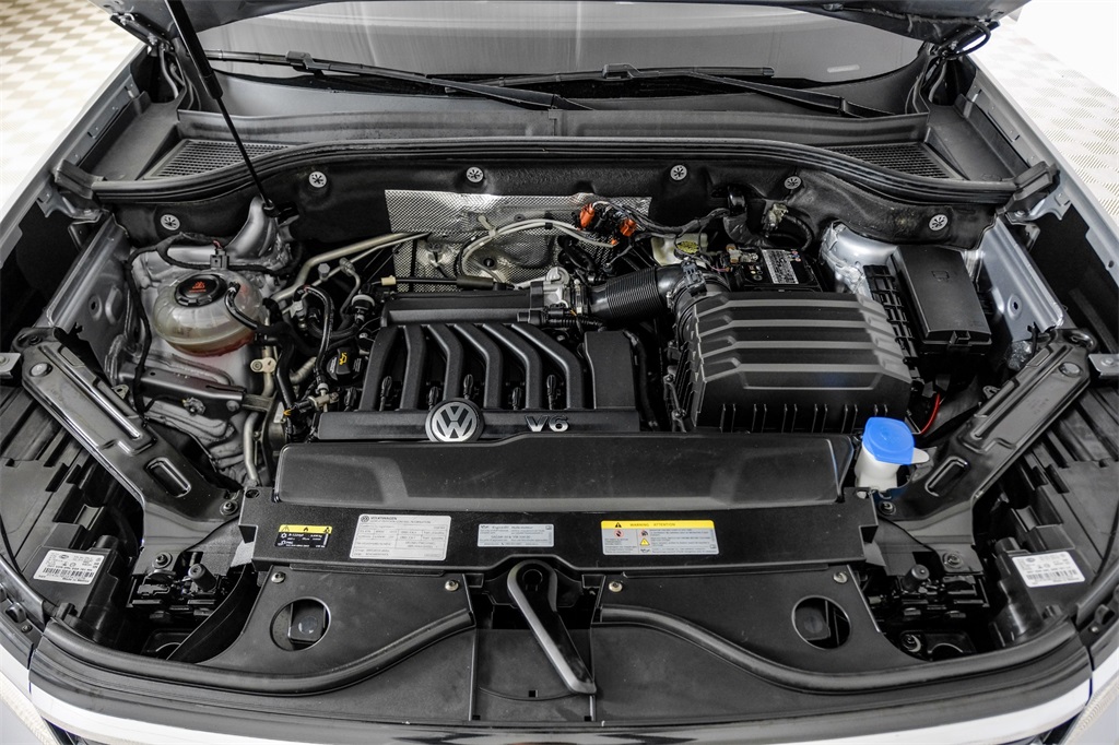 2021 Volkswagen Atlas 3.6L V6 SE Technology Image 8 of 60