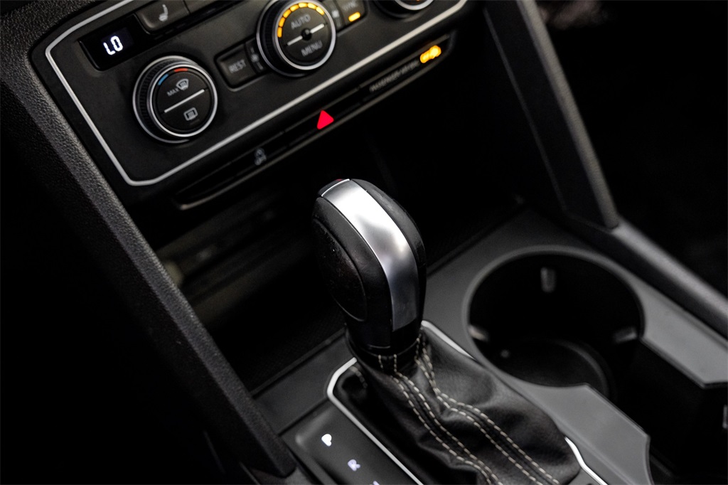 2021 Volkswagen Atlas 3.6L V6 SE Technology Image 39 of 60