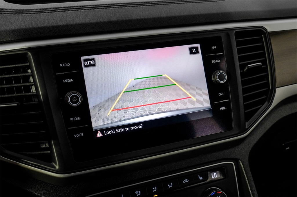 2021 Volkswagen Atlas 3.6L V6 SE Technology Image 32 of 60