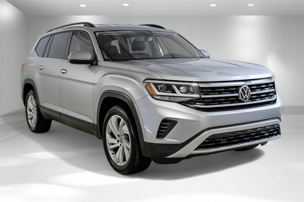 2021 Volkswagen Atlas 3.6L V6 SE Technology Image 4 of 60