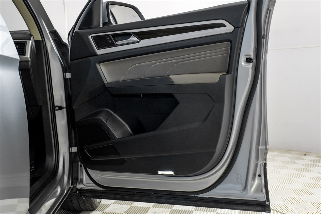 2021 Volkswagen Atlas 3.6L V6 SE Technology Image 57 of 60