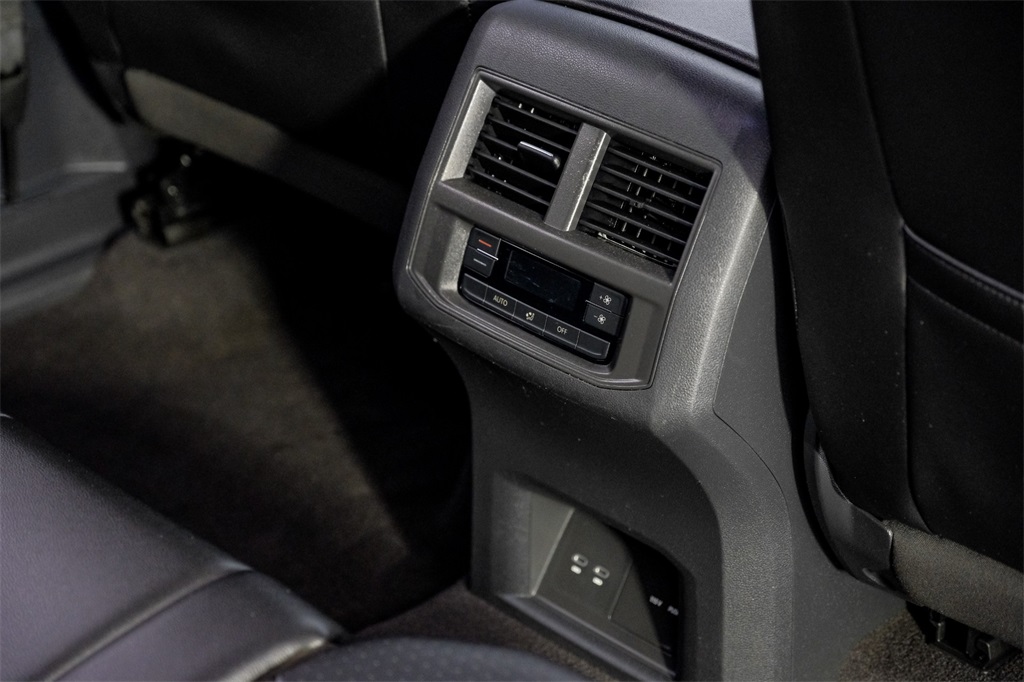 2021 Volkswagen Atlas 3.6L V6 SE Technology Image 45 of 60