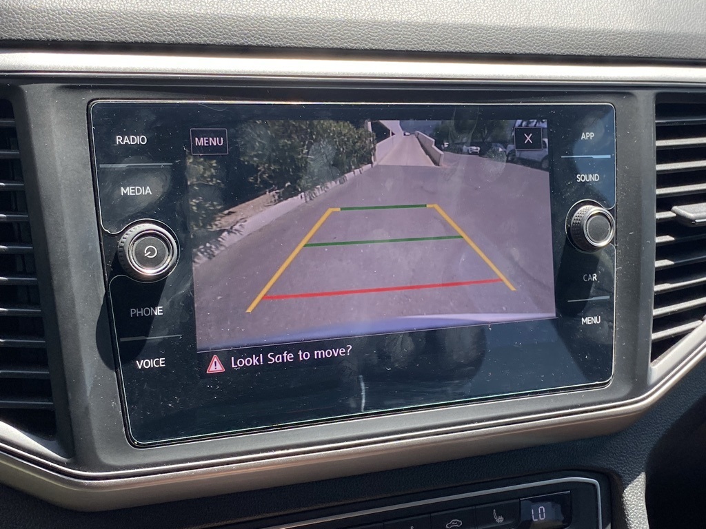 2021 Volkswagen Atlas 3.6L V6 SE Technology Image 16 of 39