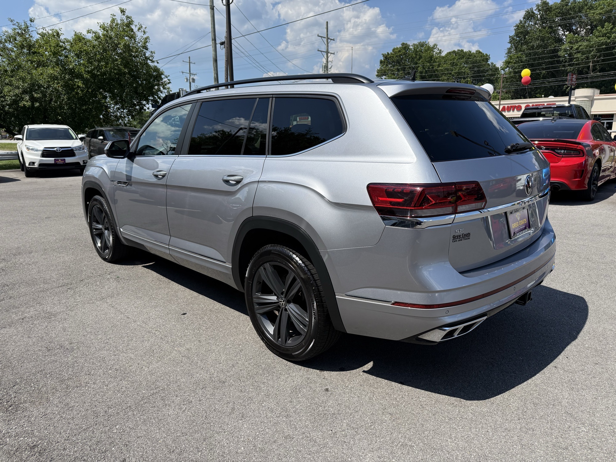 2021 Volkswagen Atlas 3.6L V6 SE Technology R-Line Image 5 of 18