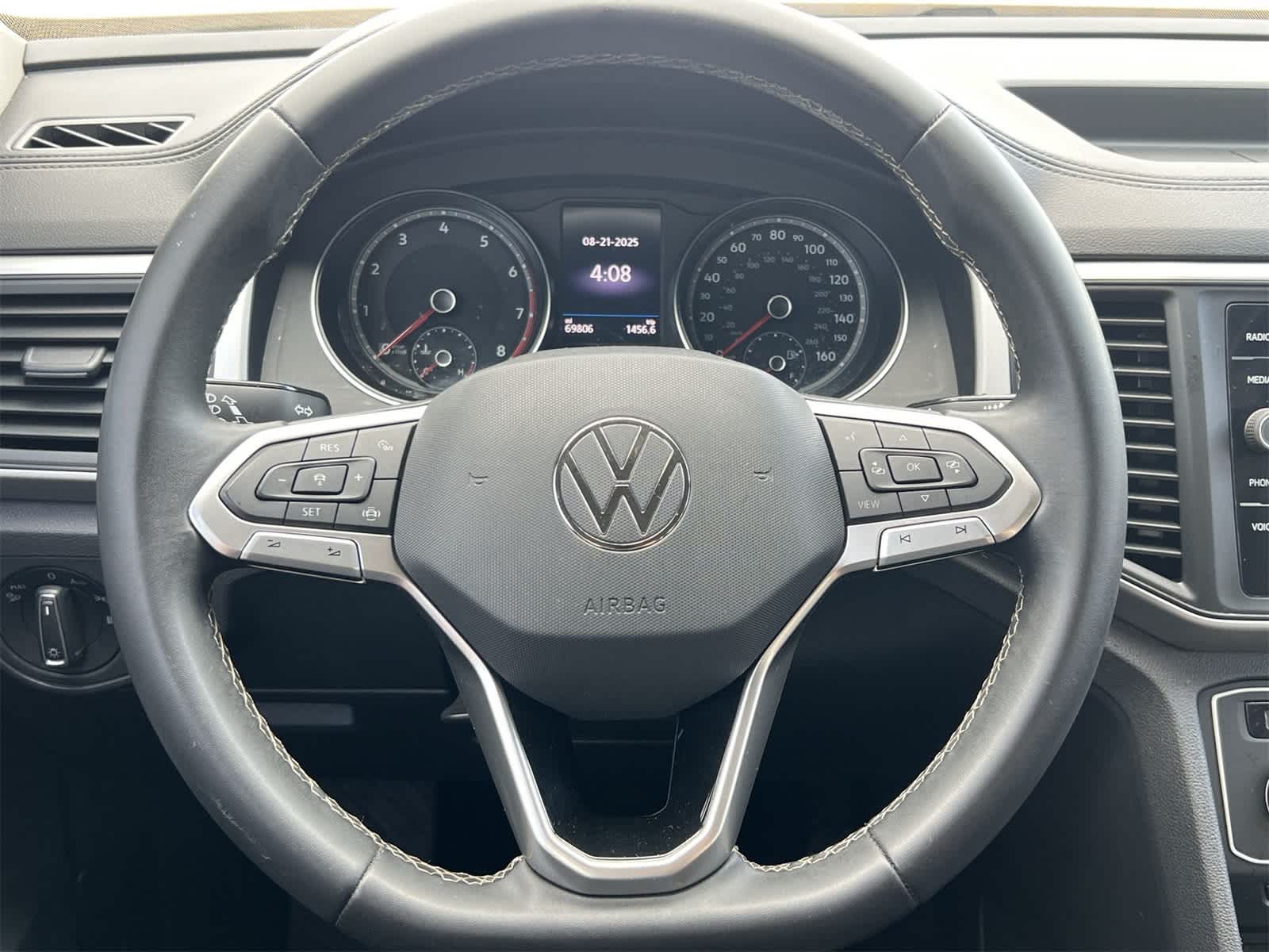 2021 Volkswagen Atlas 3.6L V6 SE Technology Image 34 of 36