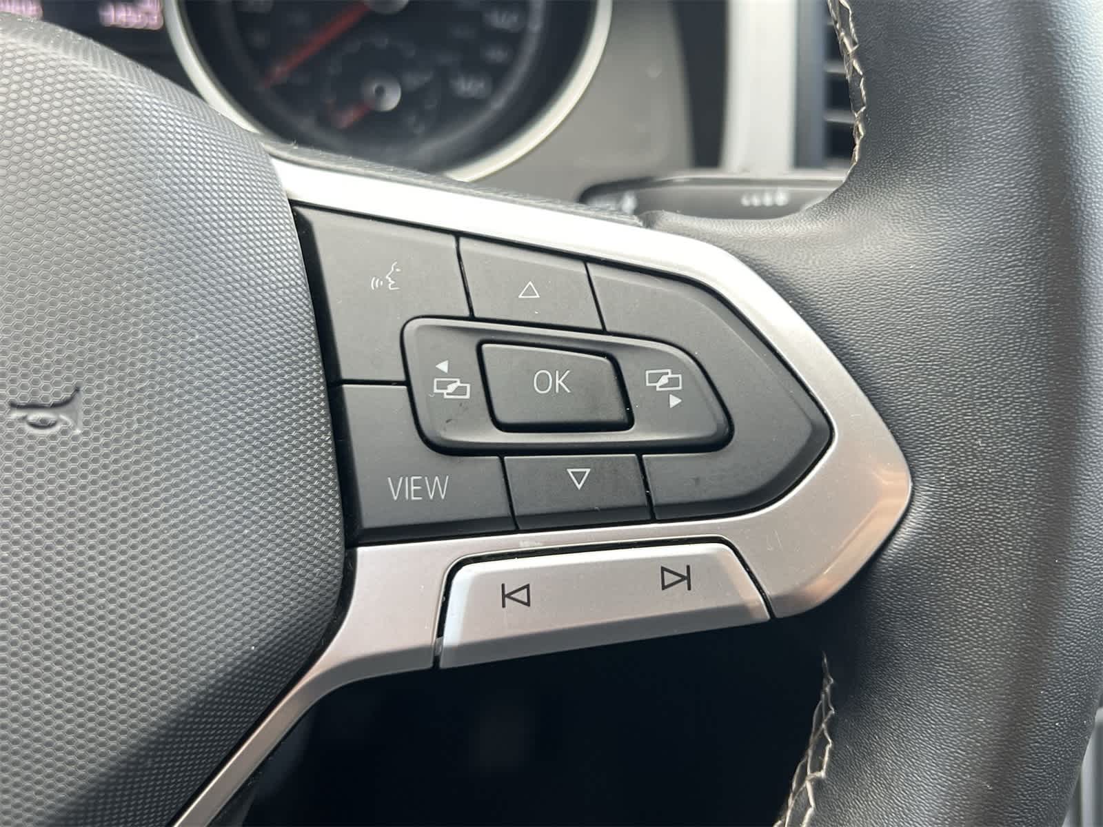 2021 Volkswagen Atlas 3.6L V6 SE Technology Image 27 of 36