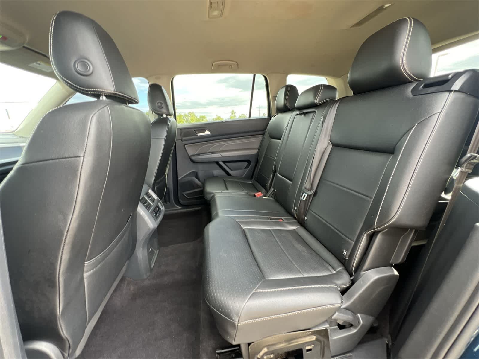 2021 Volkswagen Atlas 3.6L V6 SE Technology Image 14 of 36