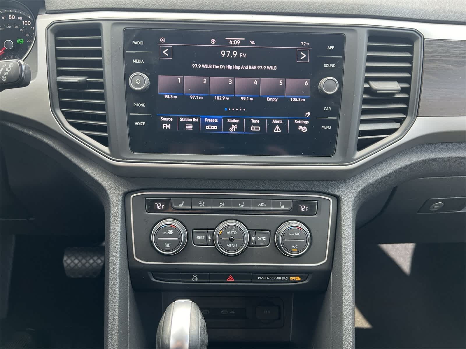 2021 Volkswagen Atlas 3.6L V6 SE Technology Image 21 of 36