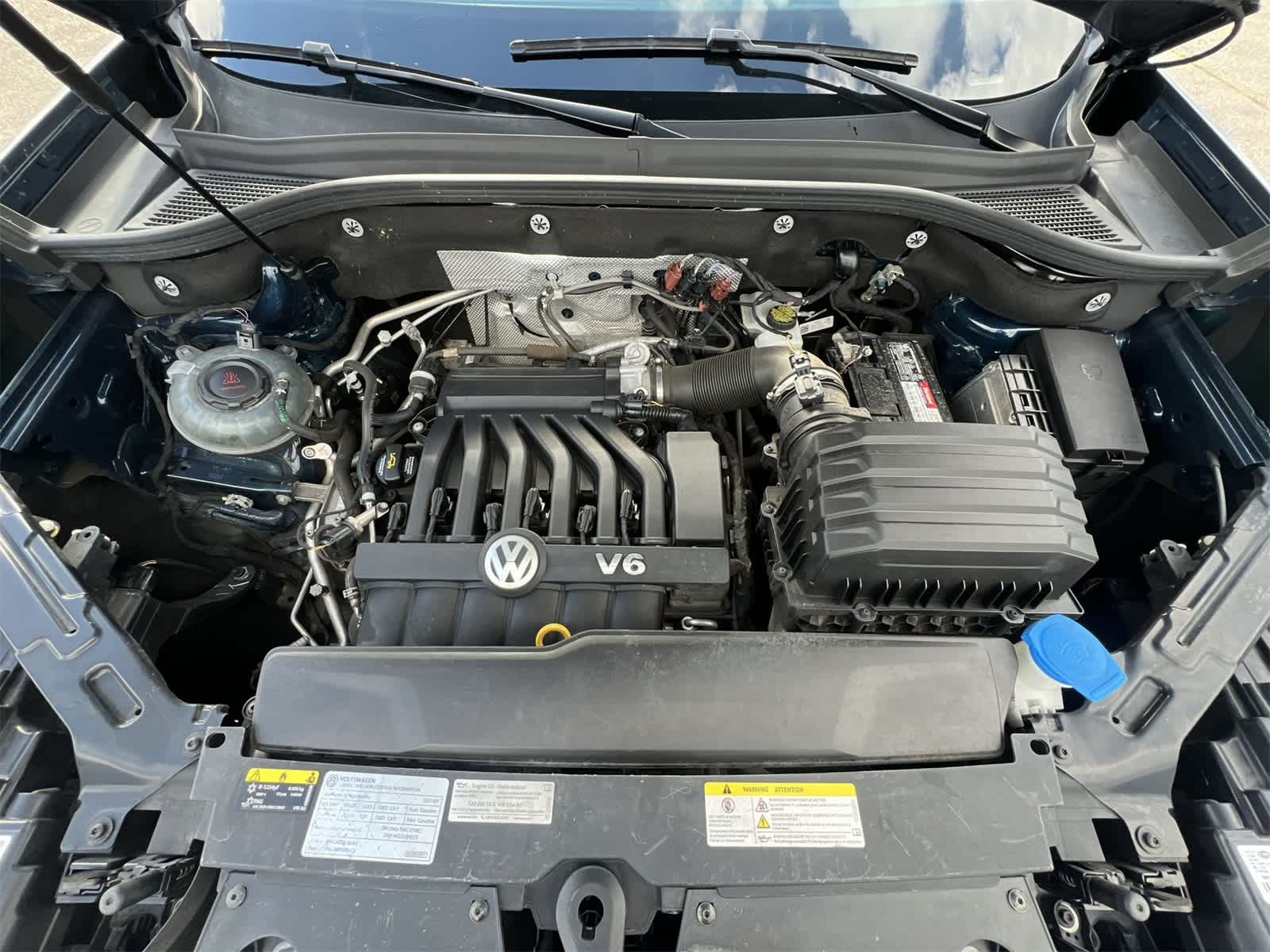 2021 Volkswagen Atlas 3.6L V6 SE Technology Image 10 of 36