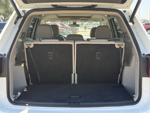 Vehicle image 10 of 35