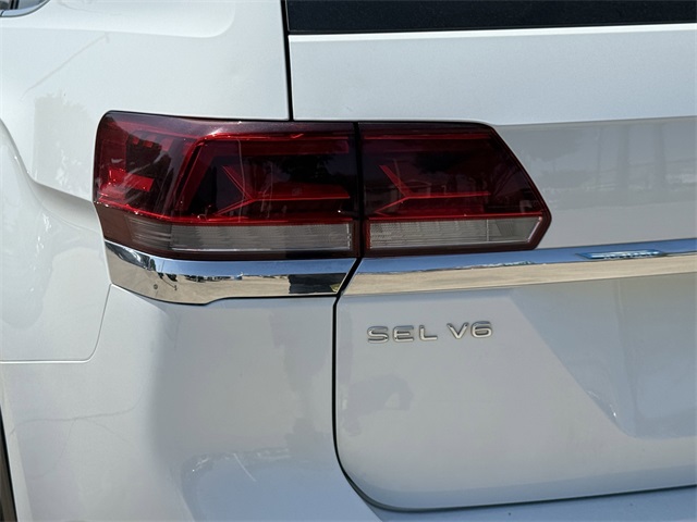 Vehicle image 32 of 35