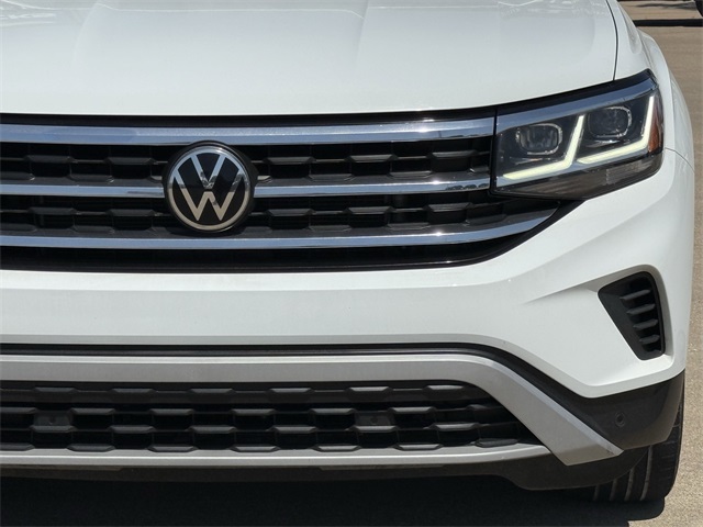 Vehicle image 2 of 35