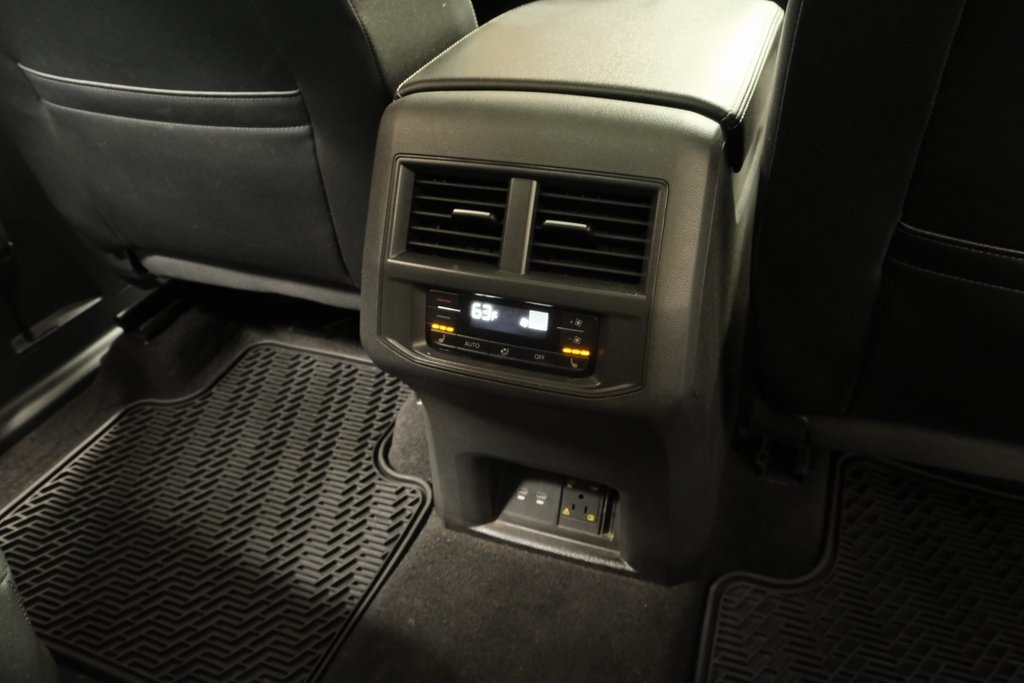2021 Volkswagen Atlas 3.6L V6 SEL Premium Image 27 of 44