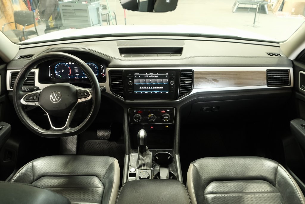 2021 Volkswagen Atlas 3.6L V6 SEL Premium Image 17 of 44