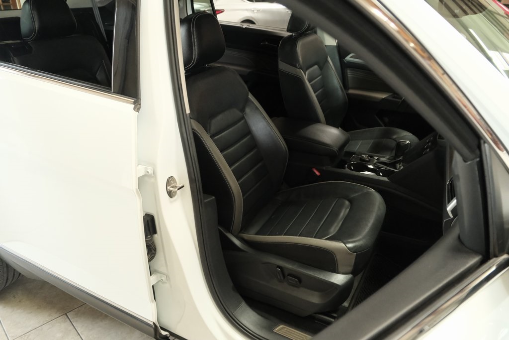 2021 Volkswagen Atlas 3.6L V6 SEL Premium Image 9 of 44