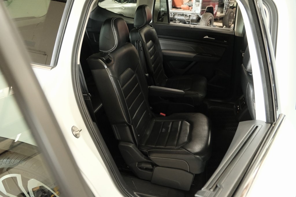 2021 Volkswagen Atlas 3.6L V6 SEL Premium Image 11 of 44