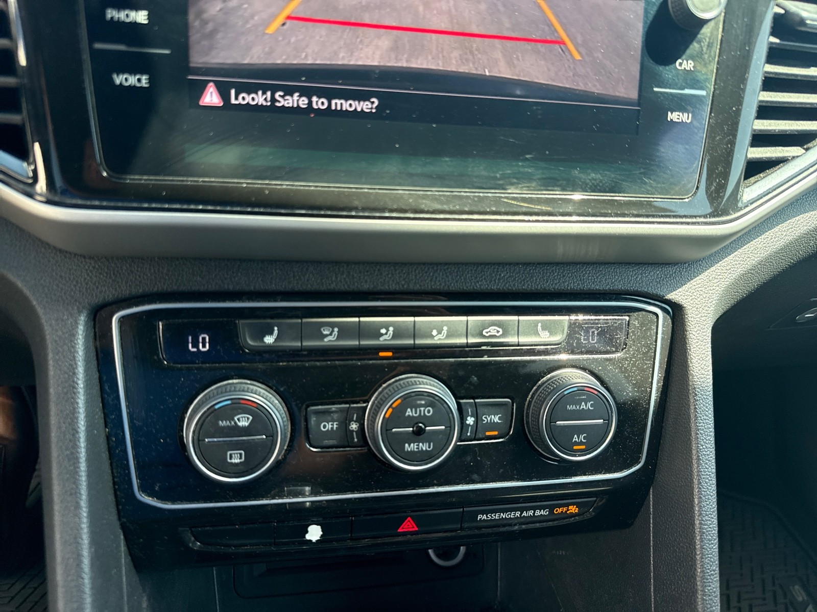 2021 Volkswagen Atlas Cross Sport 3.6L V6 SEL Image 20 of 29