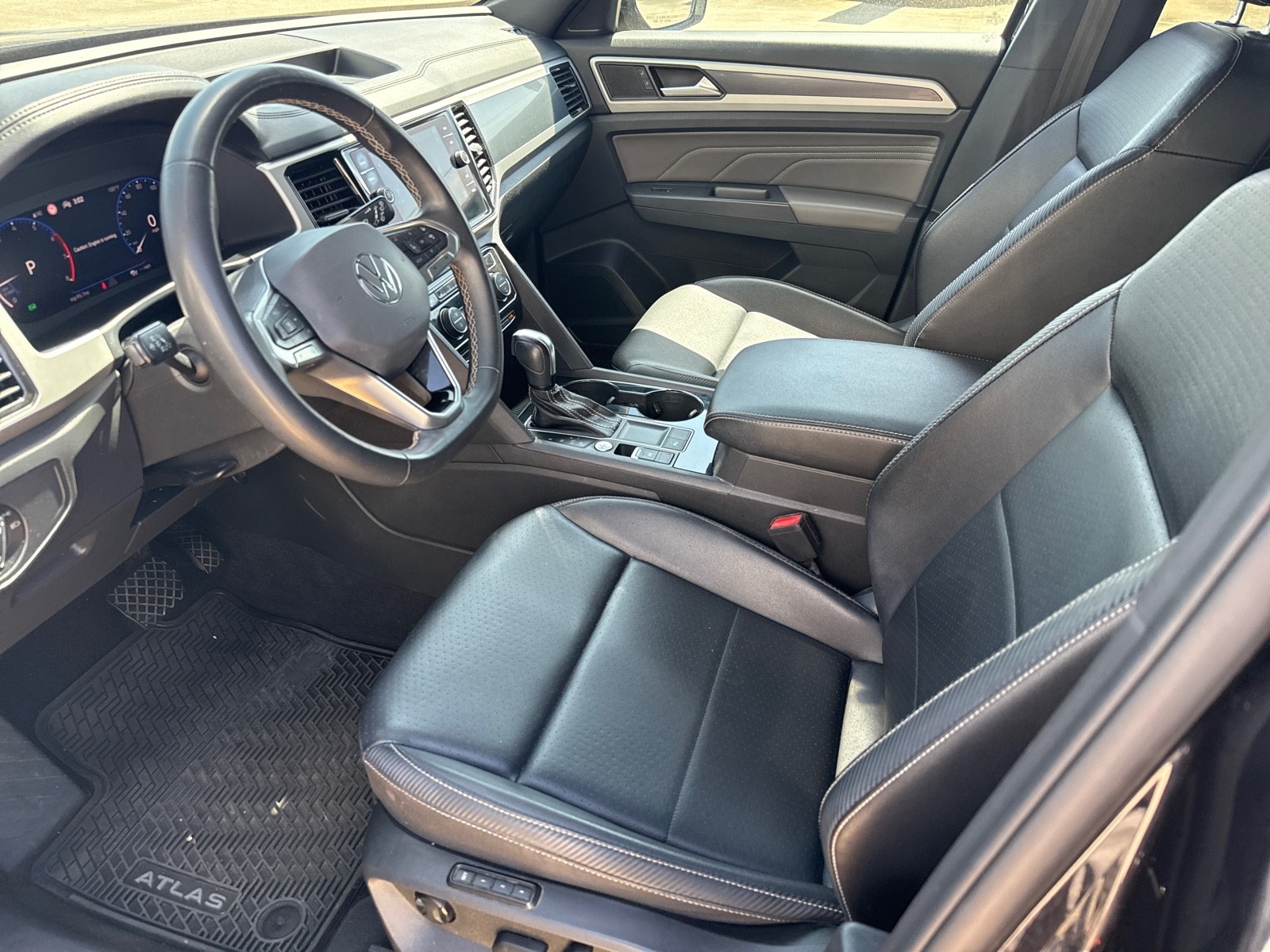 2021 Volkswagen Atlas Cross Sport 3.6L V6 SEL Image 21 of 29