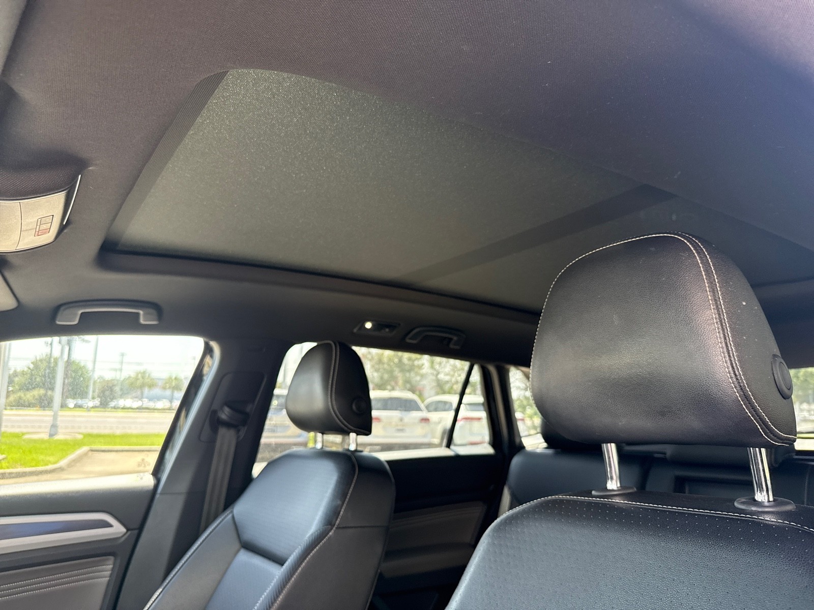2021 Volkswagen Atlas Cross Sport 3.6L V6 SEL Image 8 of 29