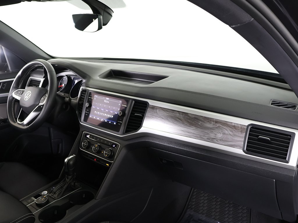 2021 Volkswagen Atlas Cross Sport 3.6L V6 SE Technology Image 20 of 55