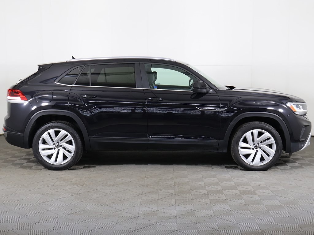 2021 Volkswagen Atlas Cross Sport 3.6L V6 SE Technology Image 6 of 55