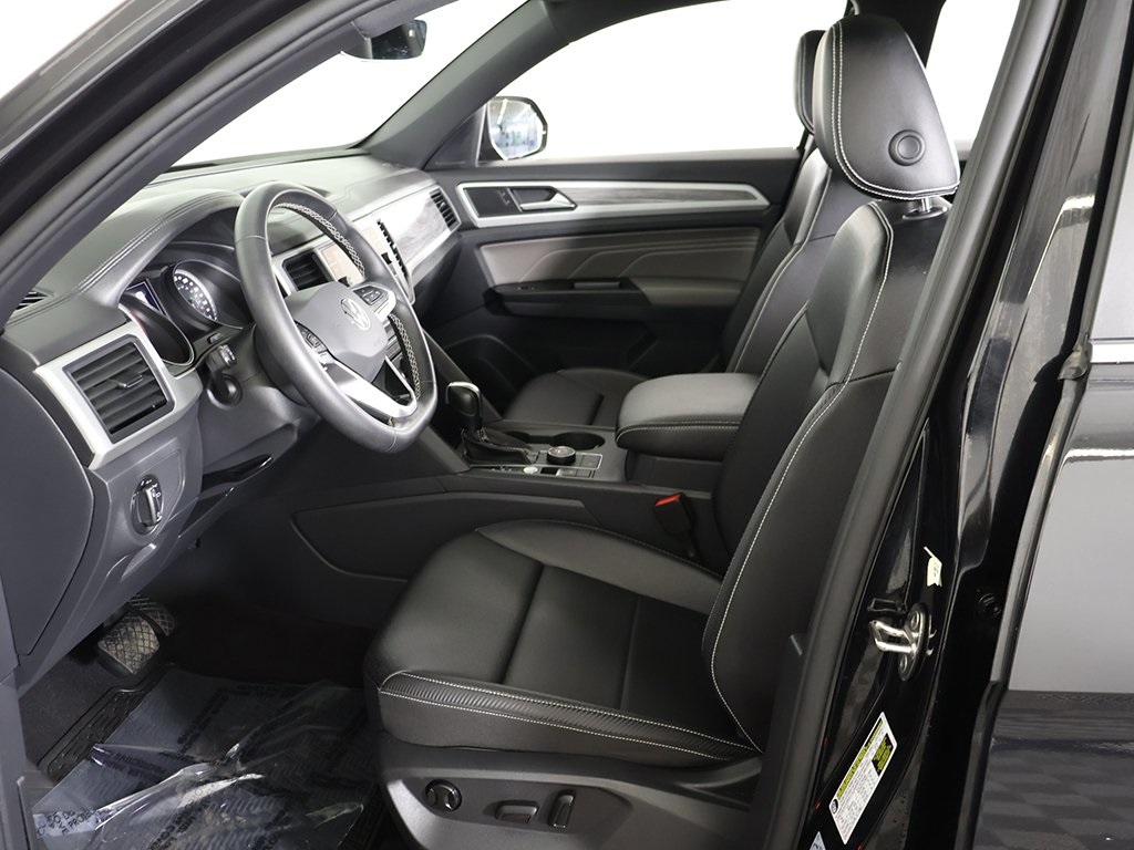 2021 Volkswagen Atlas Cross Sport 3.6L V6 SE Technology Image 19 of 55