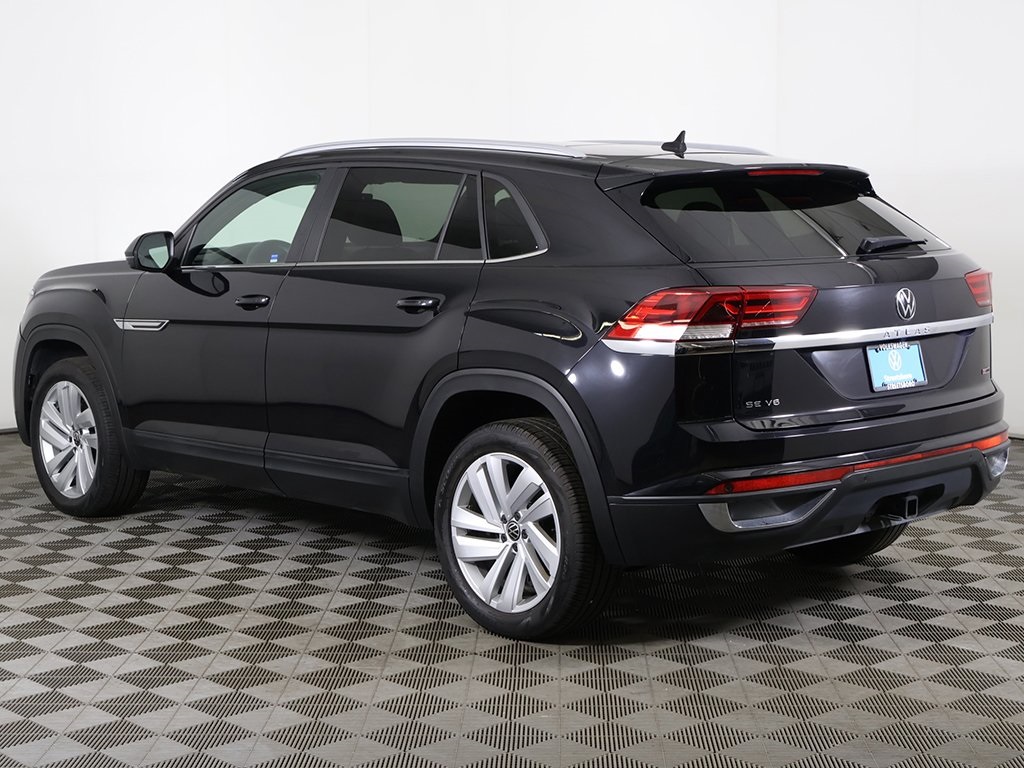 2021 Volkswagen Atlas Cross Sport 3.6L V6 SE Technology Image 9 of 55