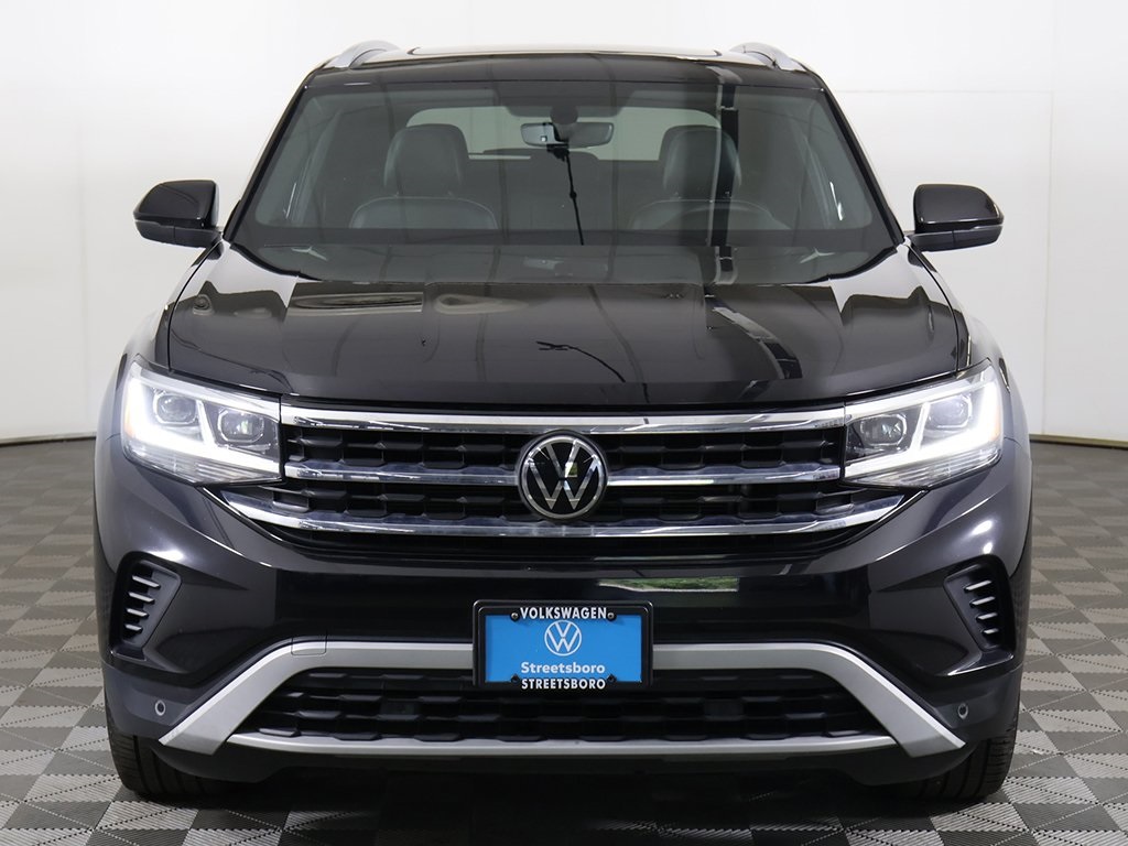 2021 Volkswagen Atlas Cross Sport 3.6L V6 SE Technology Image 2 of 55