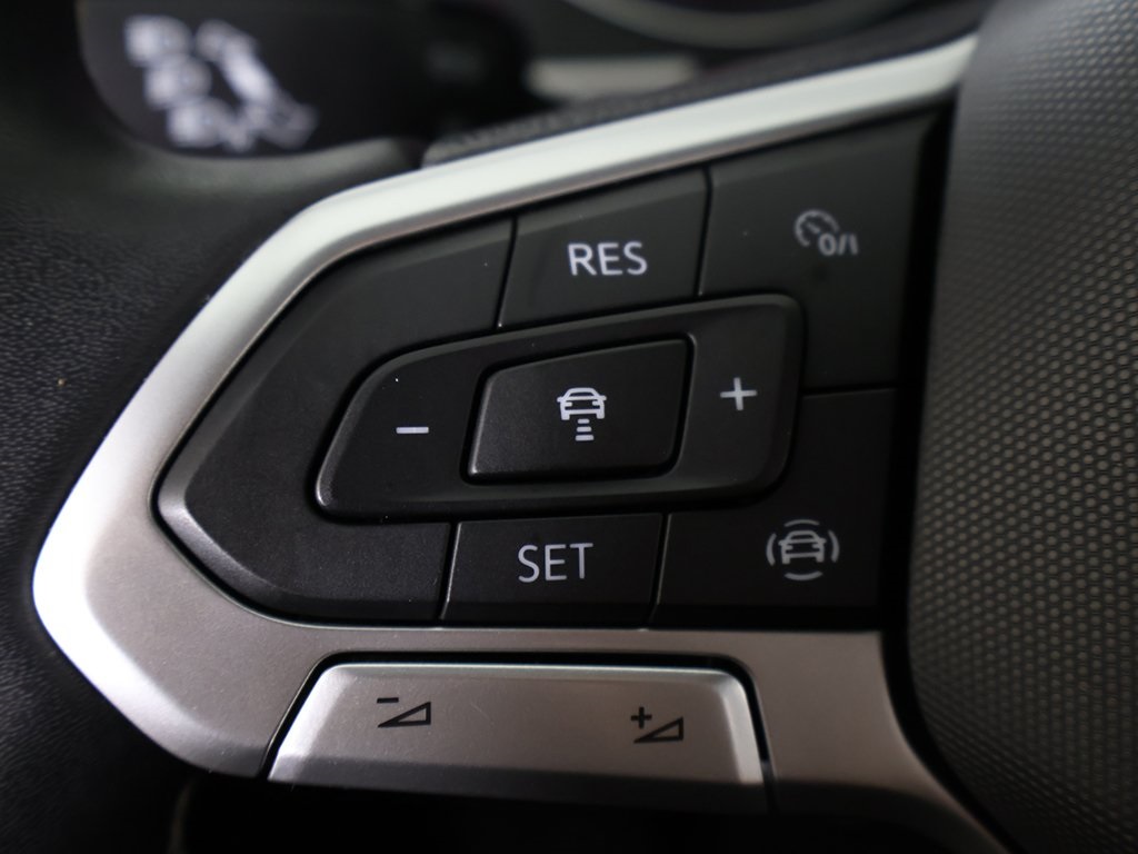 2021 Volkswagen Atlas Cross Sport 3.6L V6 SE Technology Image 44 of 55