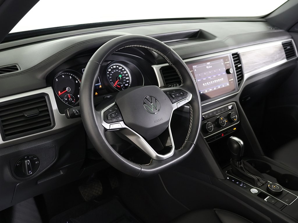 2021 Volkswagen Atlas Cross Sport 3.6L V6 SE Technology Image 21 of 55